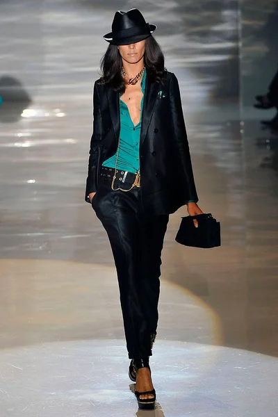 Look 37